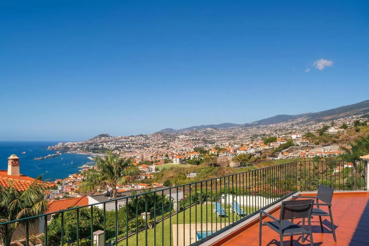 Ourmadeira - Villa Vista Sol, Grand Traditional Funchal  Portugal